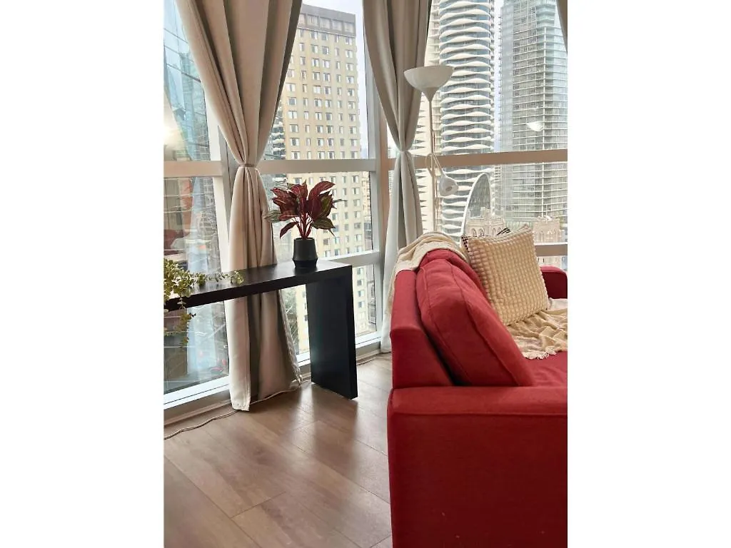 Apartment Downtown Mountain And City Views Vancouver